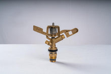 Load image into Gallery viewer, DripRack Brass Sprinkler Nozzle 3/4&quot; full circle TS3 30 Deg Trajectory
